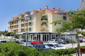 Holiday apartments Omis - 9492